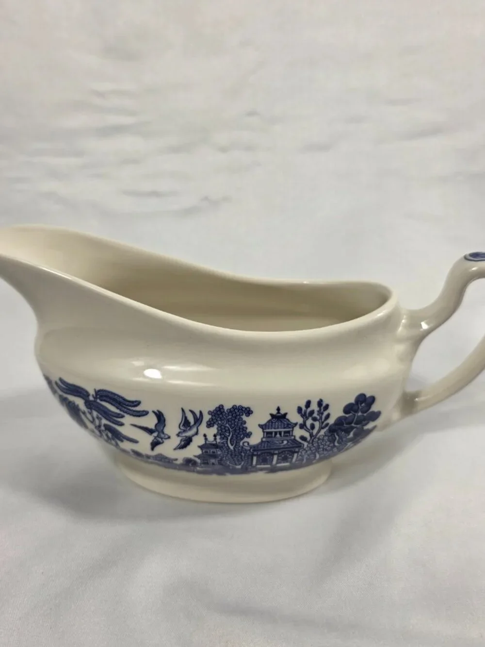 Churchill Willow Blue Gravy Boat Georgian Shape Earthenware England